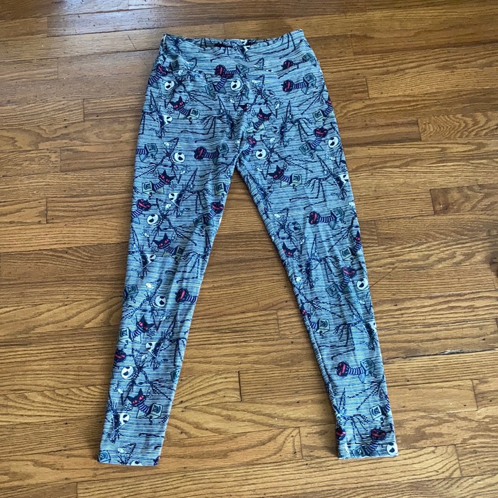 ✨Last chance!✨ Lularoe Nightmare before Christmas leggings